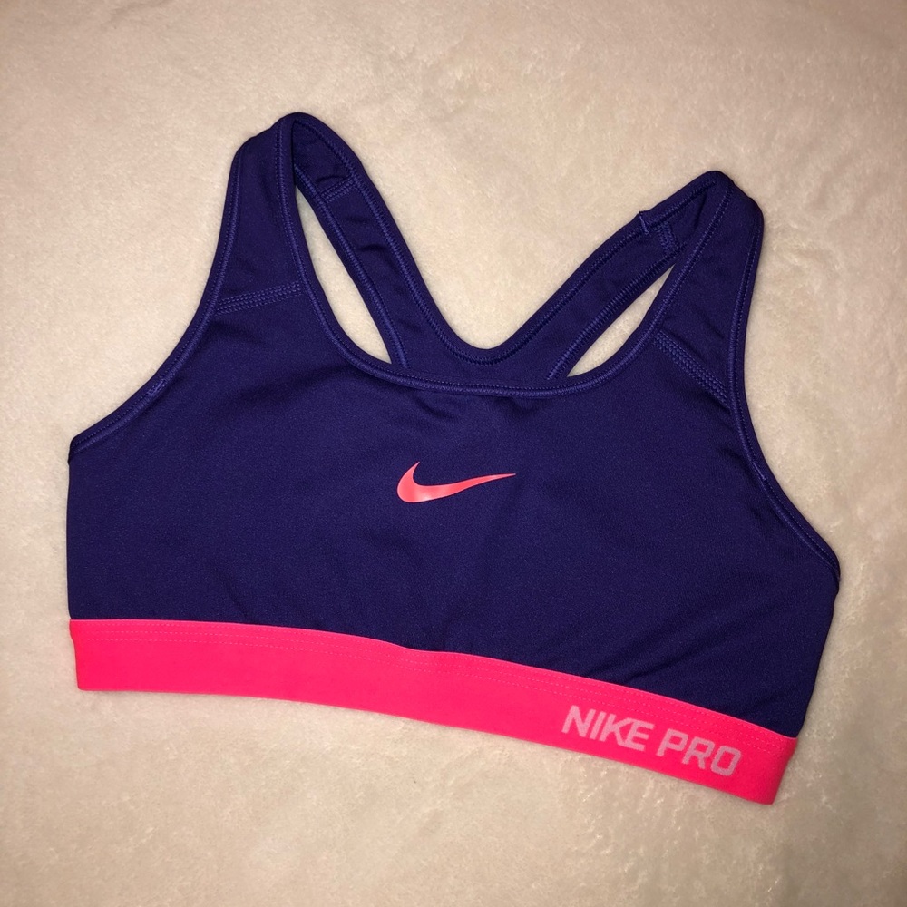 Nike pro sports bra